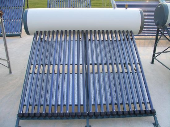 Non-pressurized Solar Water Heater with Pre-Heated Copper Coi