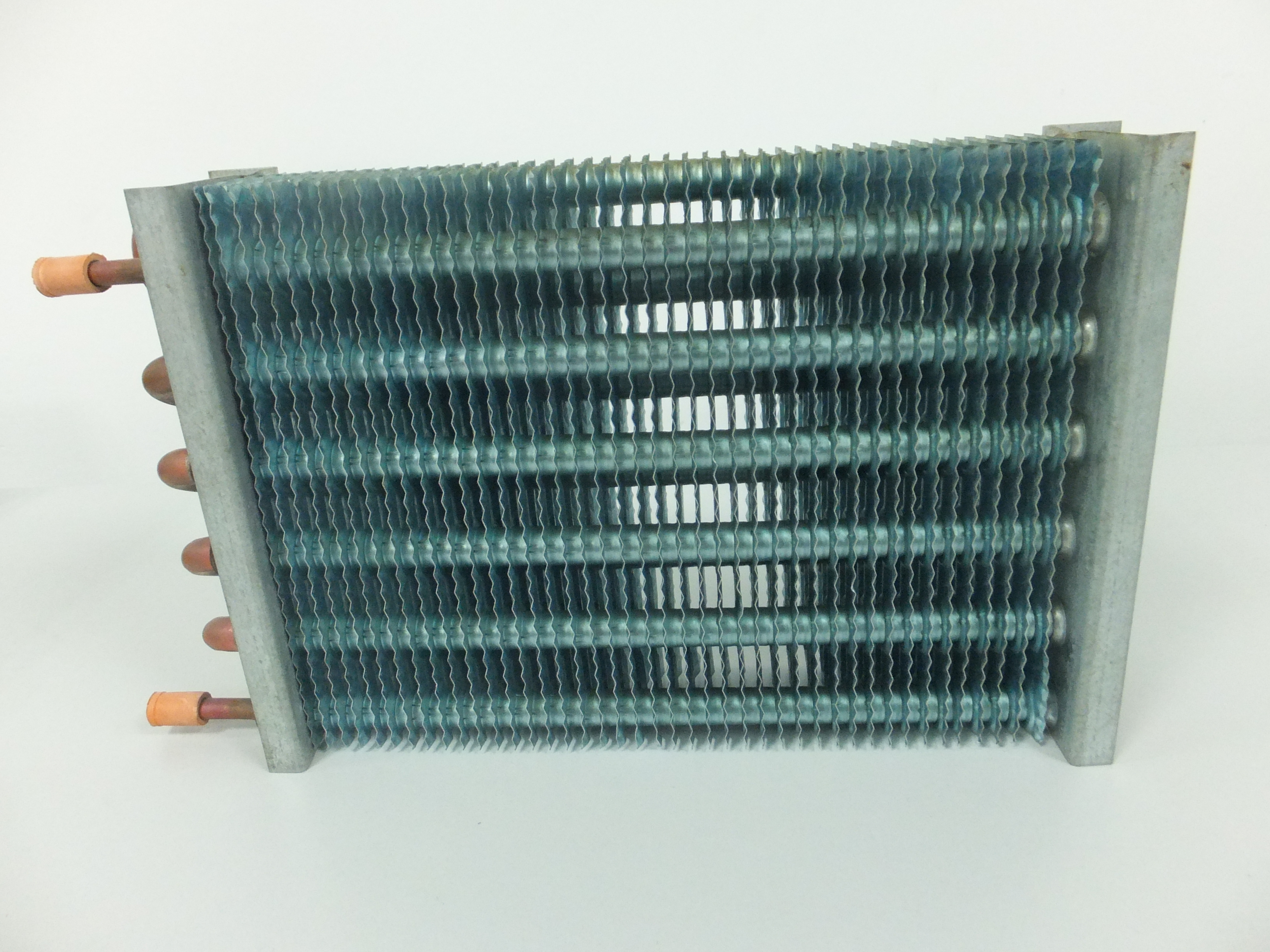 Cabinet air conditioner evaporator